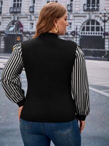 SHEIN Essnce áo nữ kích thước lớn Gân đan Sọc Giải trí - Đen và trắng - Xem 2