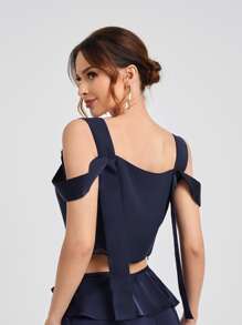 Michelle Wong Top crop de hombros descubiertos con fruncido delantero - Azul Marino - Ver 2