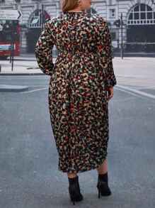 SHEIN Clasi 大碼滿版印花圍裹連衣裙 - 彩色 - 查看 2