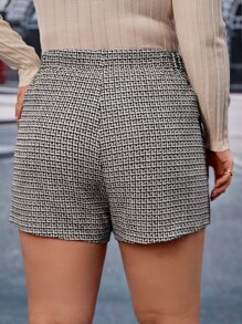 SHEIN Frenchy Quần Short kích thước lớn Bất đối xứng Trọn gói Nút phía trước Sọc ca rô Giải trí - Đen và trắng - Xem 2