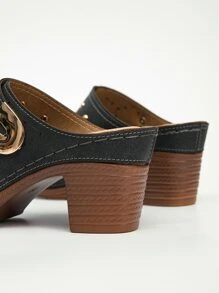 Studded Decor Chunky Heeled Mule Pumps - Black - View 5