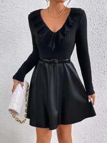 SHEIN Privé 荷葉邊條紋針織連衣裙不附腰帶 - 黑色 - 查看 1