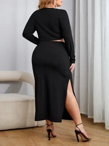 SHEIN Privé 大碼蕾絲拼接褶邊短款上衣和高衩半身裙 - 黑色 - 查看 2