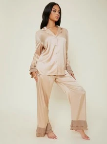 Conjunto de pijama con blusa de satén con cuello en pico y pantalones con dobladillo de volantes - Champán - Ver 5