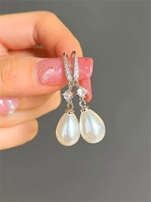 1 Pair Women's Elegant Dangle Earrings, Inlaid With Synthetic Cubic Zirconia And Faux Pearl, Suitable For Holidays, Vacations And Parties, All-Season Wear - Silver - View 4