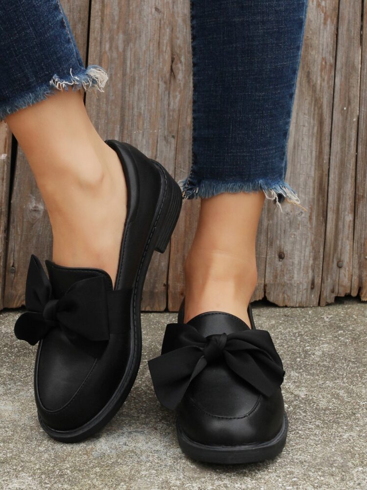 Bow Decor Slip-On Flat Loafers,Women's Stylish Spring And Autumn Black Matte Small Leather Shoes With Cute Bow-Knot Suitable For Work, Shopping, And Students, Flat-Heel Slip-On Comfortable Shoes Valentines - Black - View 2