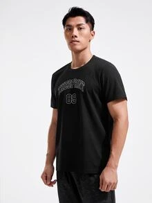 Manfinity Sport Corelite 男士反光字母圖形運動T恤，運動上衣 - 黑色 - 查看 6