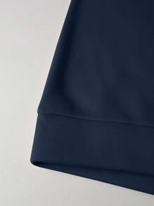 Manfinity Homme 男款寬鬆字母圖形高領下垂肩運動衫,不附項鍊 - 藏蓝色 - 查看 5