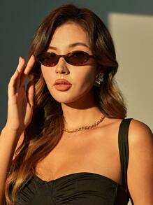 1 pièce Lunettes de mode classiques pour femmes en plastique ovale motif léopard. Accessoires pour fête rave, accessoires de plage, , tenues femme automne-hiver, décontracté chic, cadeaux pour vacances d'été, plage, extérieur, voyage, rentrée scolaire, style preppy, look scolaire