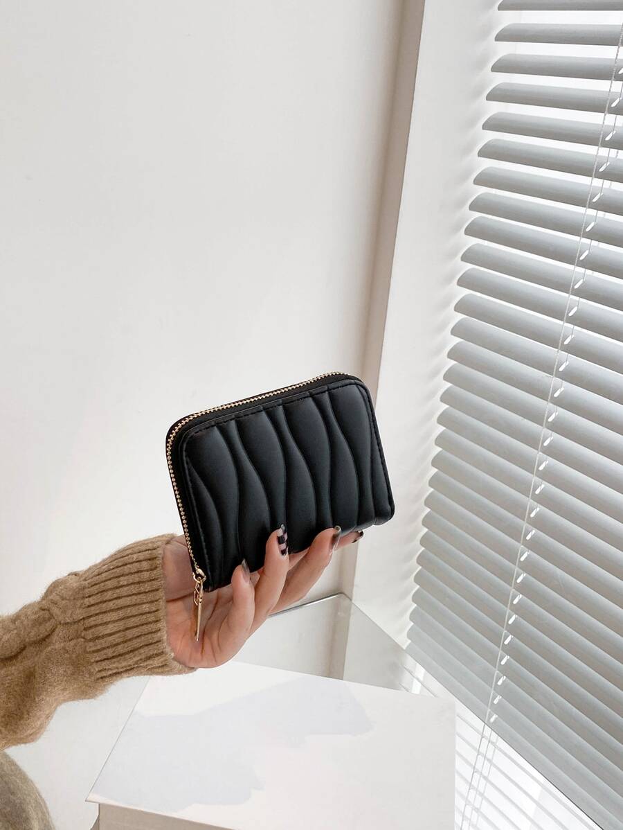 绗缝拉链 超薄轻便 便携式现金 身份证 卡片 硬币袋 生日礼物 情人节 情侣 女性 女士 少女 青少年 大学生 在校学生 轻便便携式卡 身份证 白领 女性 节日 周年纪念 生日礼物 礼品袋 礼物 学校用品 教师礼物 返校 卡夹 钱包 名片夹 信用卡夹 女士钱包 迷你钱包 钱包 卡包