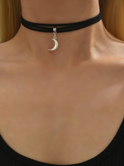 Choker con ciondolo luna