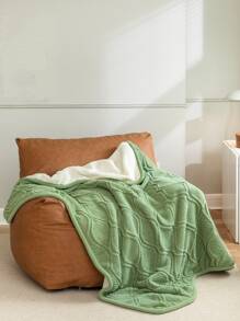 Geometric Jacquard Throw Blanket - Green - View 1