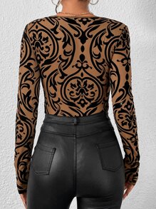 SHEIN Privé Flocked Damask Print Sweetheart Neck Bodysuit - Brown - View 2