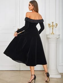 Off Shoulder Frill Trim Fake Button Velvet Dress - Black - View 2