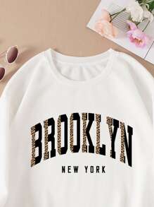 SHEIN EZwear Plus Letter Graphic Thermal Lined Sweatshirt - White - View 3