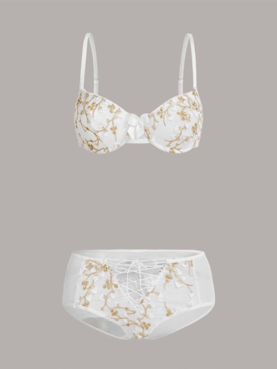 Set lingerie con ricamo floreale