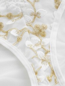 花卉刺繡內衣套裝