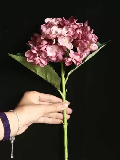 1入組人造繡球花