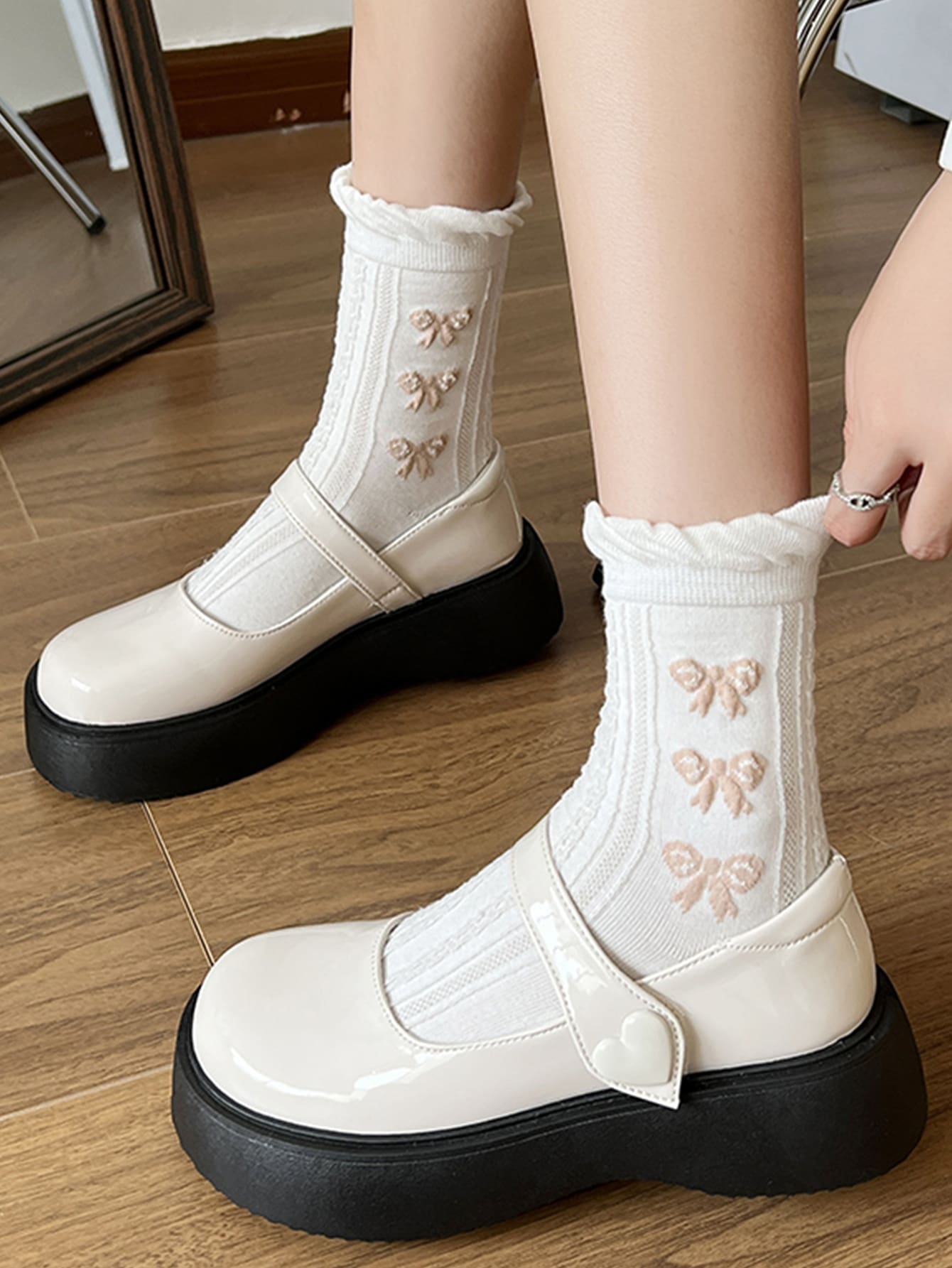 Our Heart Decor Flatform Mary Jane Shoes is such a vibe - ROMWE