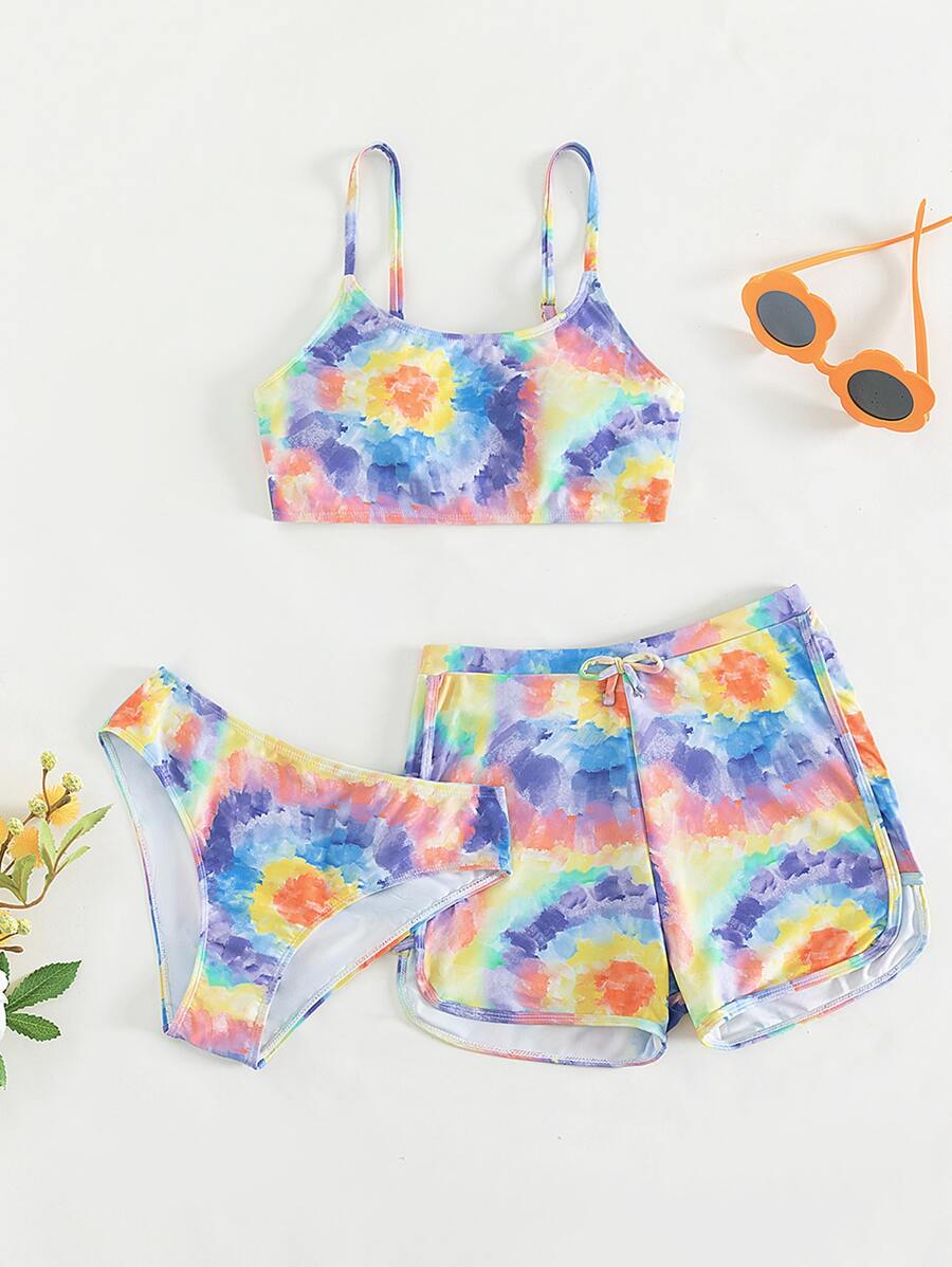 青少年女孩扎染比基尼套装搭配沙滩短裤夏日海滩