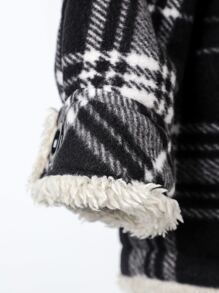 Niñito Cazadora con estampado de cuadros cuello de borreguito con bolsillo con solapa en contraste teddy ribete - Blanco y Negro - Ver 3