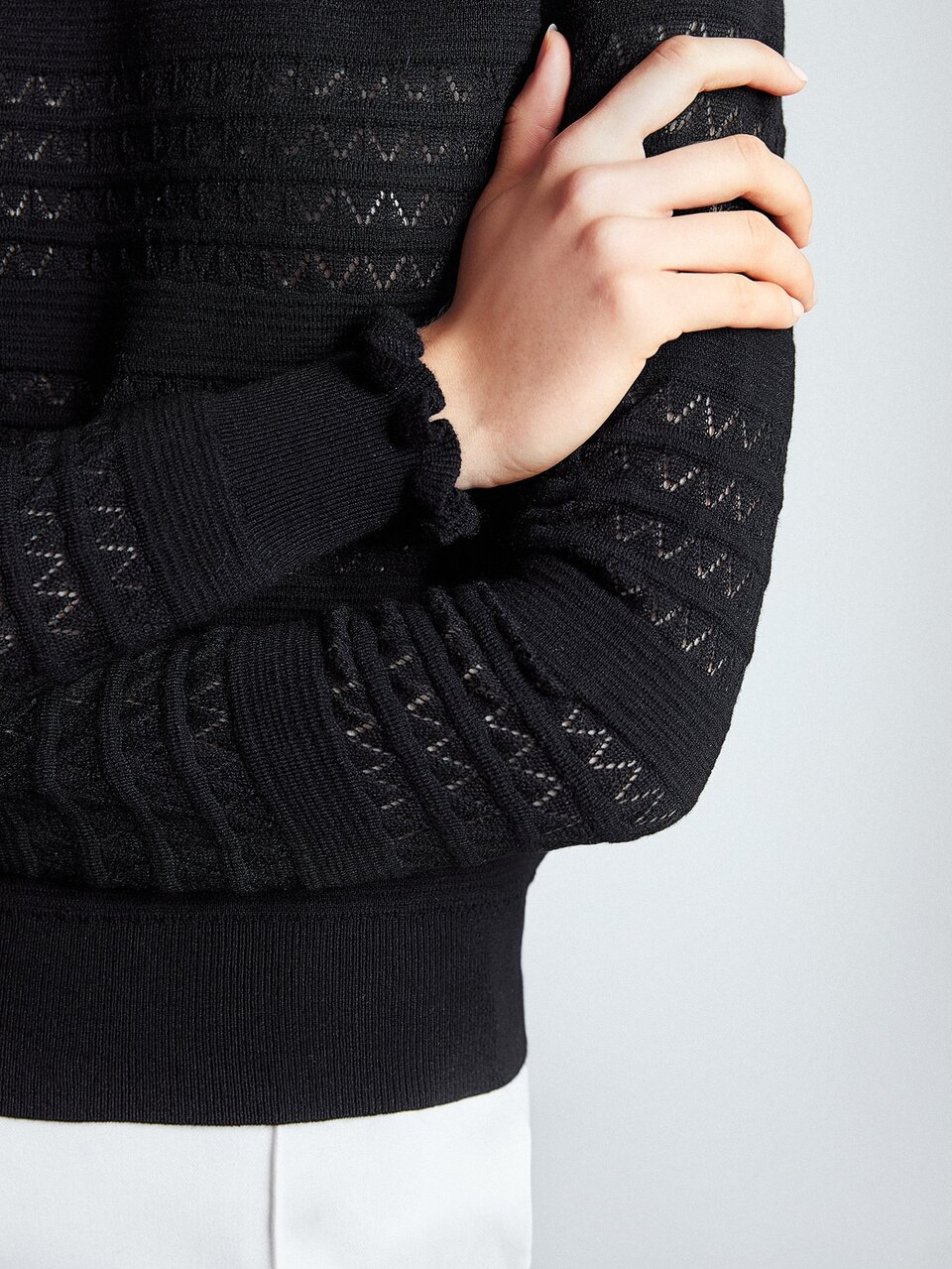 MOTF PEARL NECK KNIT SWEATER
