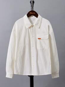 SHEIN 男孩字母補丁細節翻蓋口袋落肩袖襯衫