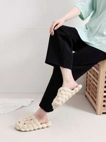 女士轻质 EVA 木屐拖鞋 - 柔软、防滑、包头、纯色、四季皆宜的室内外拖鞋，配有 EVA 鞋垫和鞋面材料，适合休闲穿着 - 杏色 - 查看 8