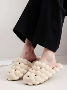 女士轻质 EVA 木屐拖鞋 - 柔软、防滑、包头、纯色、四季皆宜的室内外拖鞋，配有 EVA 鞋垫和鞋面材料，适合休闲穿着 - 杏色 - 查看 9