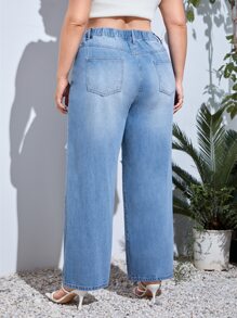 Plus High Waist Ripped Straight Leg Jeans - Light Wash - View 2