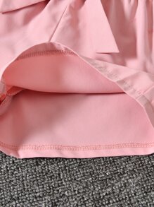 SHEIN Chicas con estampado de letra ribete con fruncido Camiseta & Shorts con cinturón - Multicolor - Ver 4