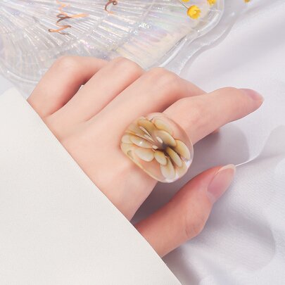 Flower Detail Ring