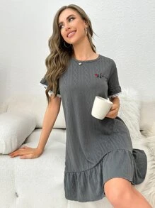 字母刺繡荷葉邊睡裙