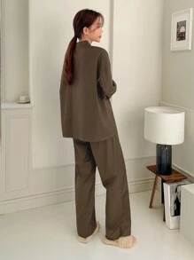 DAZY 素色前口袋落肩袖睡衣套裝 - 咖啡棕 - 查看 2