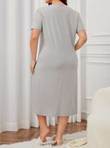 大碼卡通和字母圖案下擺開叉睡裙 - 淺灰色 - 查看 2