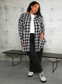 SHEIN CURVE+ Plus Plaid Print Drop Shoulder Shirt - Black and White - View 4