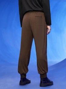 Manfinity 1入組素色斜口袋衛褲 - 咖啡棕 - 查看 6