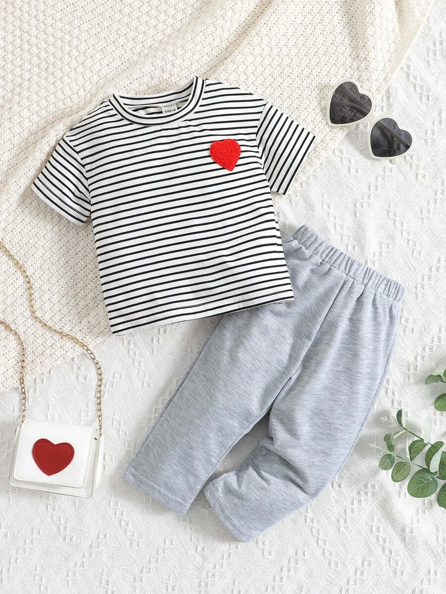 嬰兒條紋和心形印花T恤和褲子 - 彩色 - 查看 1