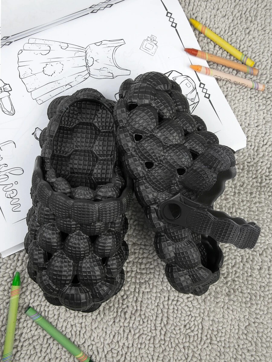 Mini mi Girls Hollow Out Multi-way Wear Vented Clogs - Black - View 1