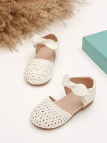 Girls Hollow Out Bow Decor Ankle Strap Flats - Beige - View 5