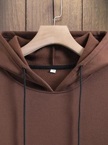 Manfinity Homme Men Letter Graphic Kangaroo Pocket Drop Shoulder Drawstring Hoodie - Coffee Brown - View 4