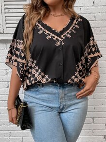 SHEIN LUNE Plus Graphic Print Batwing Sleeve Button Front Blouse - Multicolor - View 6