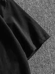 Manfinity Homme Playera para hombre de corte ajustado con cuello redondo, manga corta, estampado gráfico, sencilla y casual tela de punto para el verano - Negro - Ver 3