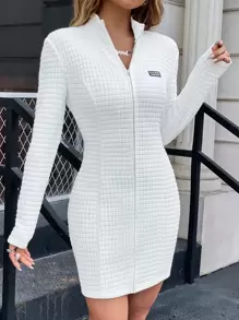 SHEIN EZwear 字母補丁細節拉鏈開襟緊身連衣裙 - 白色 - 查看 1