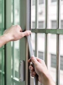 1pc PUR Gap Sealing Strip,Simple Grey Self-adhesive Sealant Tape For Sealing Windows/Doors Frame Side - Grey - View 4