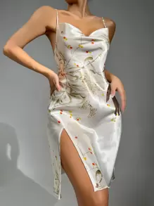 印花垂領高開叉緞面吊帶睡裙