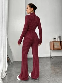 SHEIN EZwear 小高領短款T恤和喇叭褲 - 酒紅色 - 查看 2