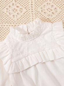 SHEIN Baby Embroidery Ruffle Trim Flounce Sleeve Corduroy Bodysuit & Hat - White - View 3