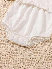 SHEIN Baby Embroidery Ruffle Trim Flounce Sleeve Corduroy Bodysuit & Hat - White - View 6