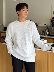 DAZY Men Solid Drop Shoulder Fall Sweater